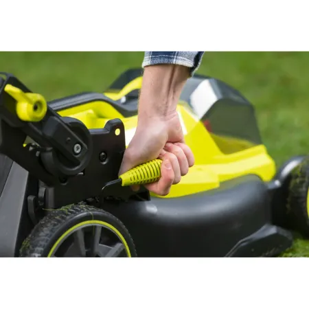 Бесщеточная газонокосилка RY18LMX40B-240 Ryobi