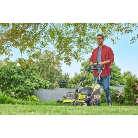Бесщеточная газонокосилка RY18LMX40B-240 Ryobi