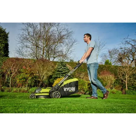 Бесщеточная газонокосилка RY18LMX40B-240 Ryobi